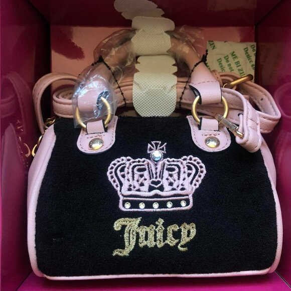 Juicy Couture Lovers Club Set - Picture 3 of 7